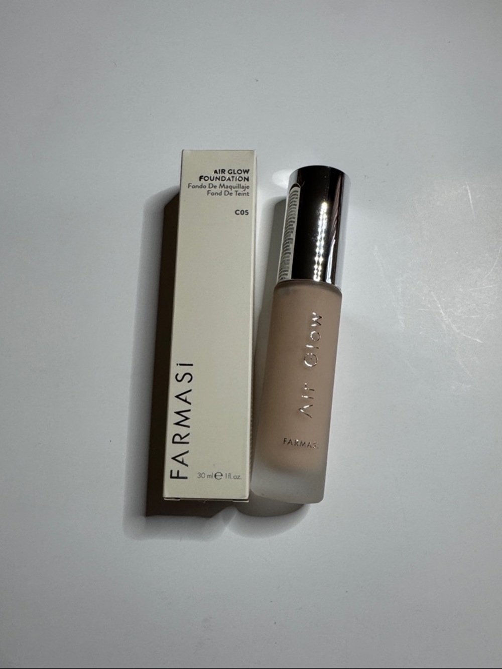 🆕 Farmasi Air Glow foundation (shade 5)